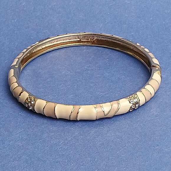 Branch Pattern Rhinestone Cream Tan Enamel Hinge Bangle Skinny Bracelet Casual - Picture 3 of 6